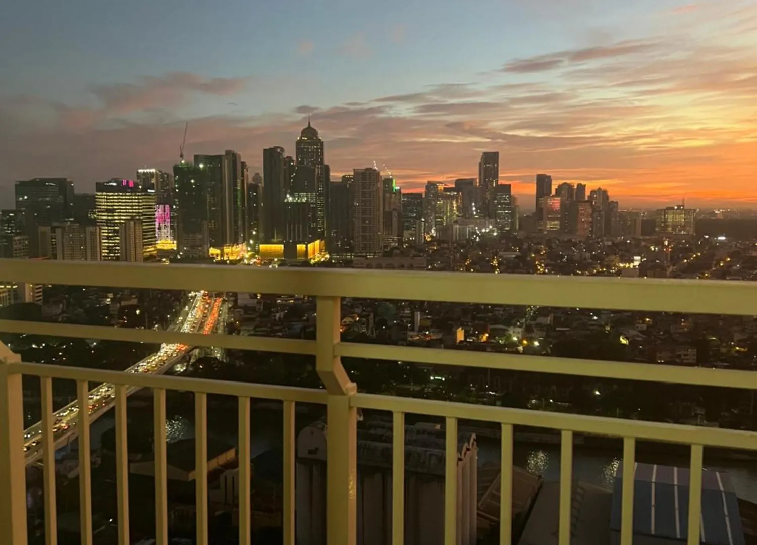 Near Bgc Makati Ortigas 1Br Wi-Fi Netflix Balcony Διαμέρισμα Μανίλα