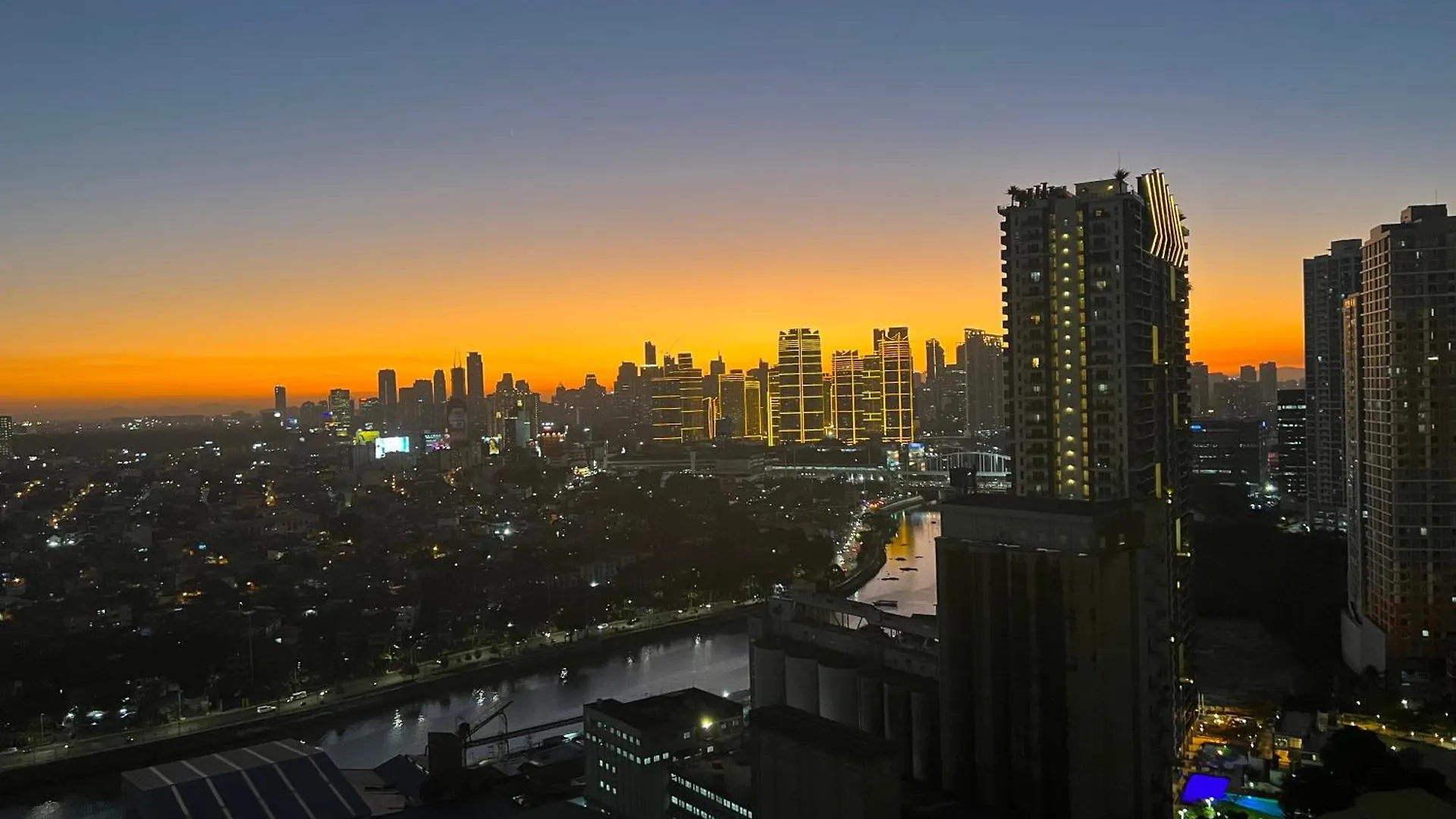 Near Bgc Makati Ortigas 1Br Wi-Fi Netflix Balcony Διαμέρισμα Μανίλα