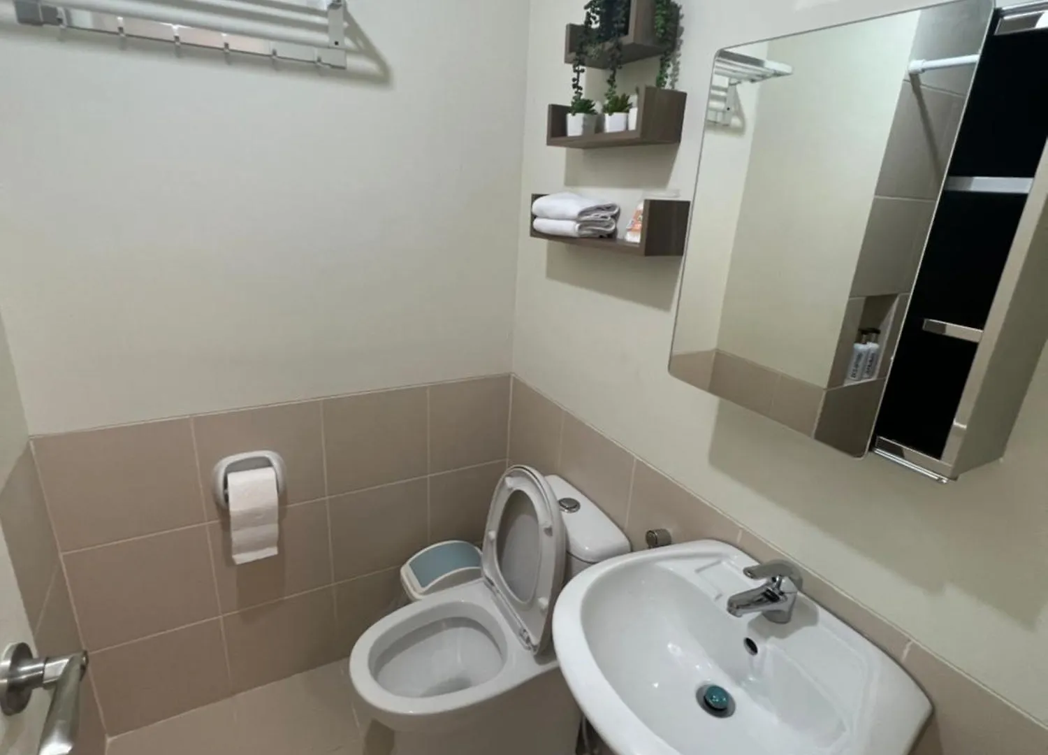 Near Bgc Makati Ortigas 1Br Wi-Fi Netflix Balcony Διαμέρισμα Μανίλα